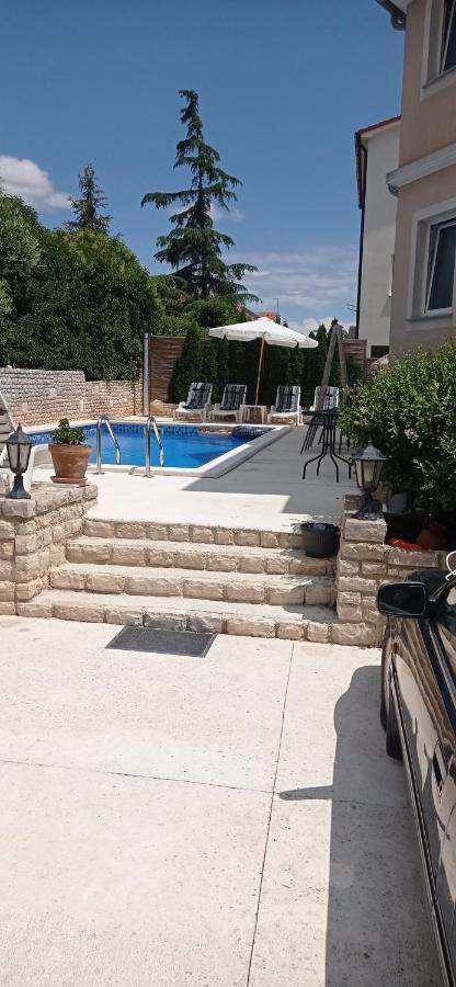 Villa Gregovica &T 2 Pula Exterior photo